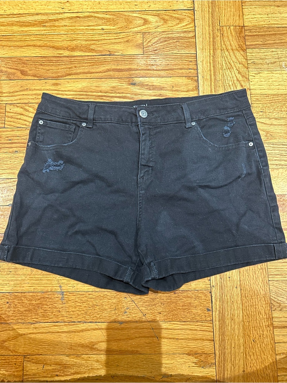 Time and Tru Black Denim Shorts with Subtle Distress